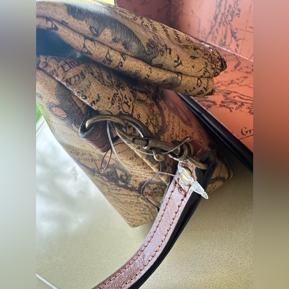 New Patricia Nash Valerie European Map Fold Over Wristlet/ Clutch - Picture 4 of 8